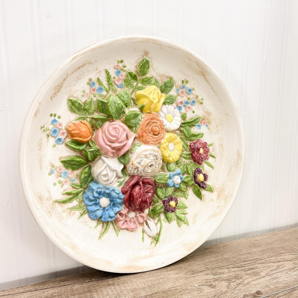 Vintage Floral Wall Hanging: Cottage Chic Home Decor - Picture 8 of 12